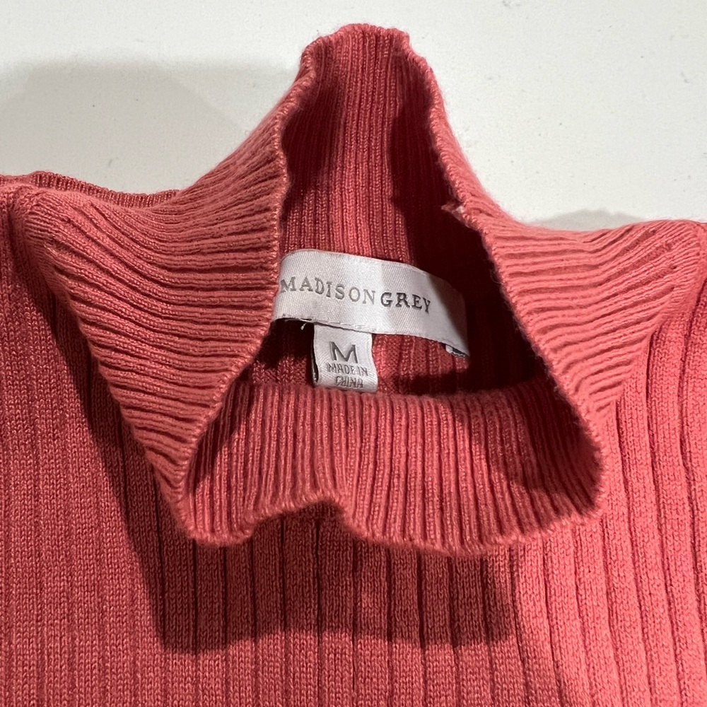 MADISON GREY Pullover Womens Size M Pink Mock Neck Sleeveless Knit Top Pullover - Picture 2 of 3
